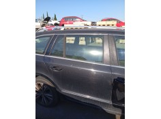 Recambio de puerta trasera derecha para skoda superb ii station wagon (3t5) 2.0 tdi 16v referencia OEM IAM 3T9833056  