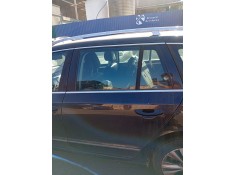 Recambio de puerta trasera izquierda para skoda superb ii station wagon (3t5) 2.0 tdi 16v referencia OEM IAM 3T9833055  