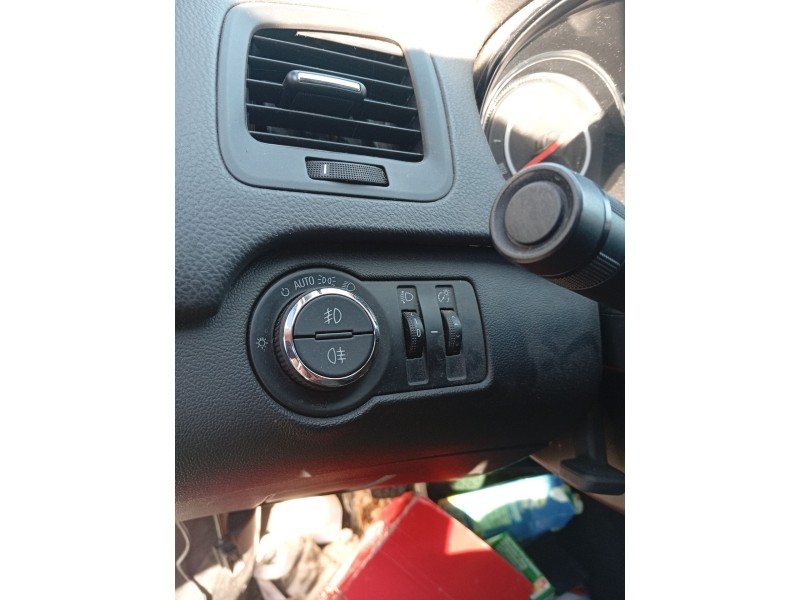 Recambio de mando luces para opel insignia a (g09) 2.0 cdti (68) referencia OEM IAM 13268707  