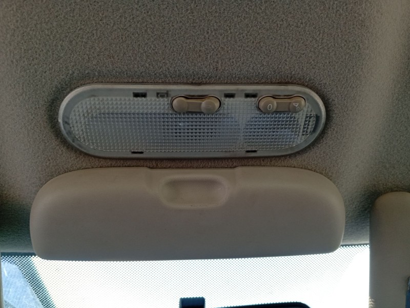 Recambio de luz interior para dacia logan mcv (ks_) 1.5 dci (ks0w) referencia OEM IAM 8200074362  