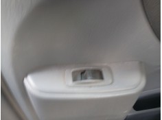 Recambio de mando elevalunas trasero derecho para toyota rav 4 ii (_a2_) 2.0 4wd (aca21, aca20) referencia OEM IAM 8465632020B4 