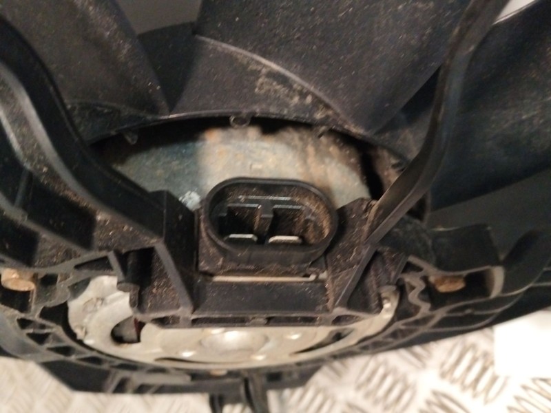 Recambio de electroventilador para renault kangoo (kc0/1_) 1.5 dci referencia OEM IAM 8200394646  