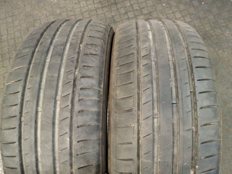Recambio de neumatico pareja para neumatico neumatico ocasion referencia OEM IAM 225/50/17 98Y CEAT SPORT DRIVE 