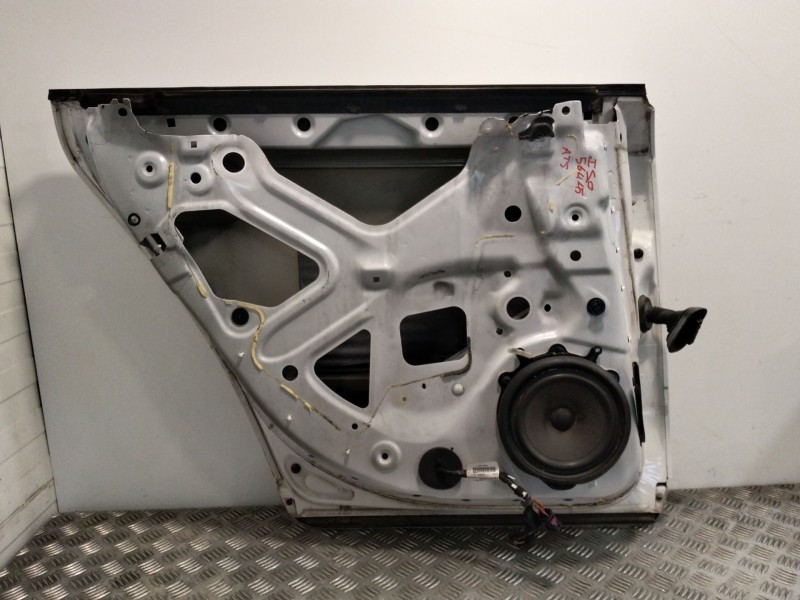 Recambio de puerta trasera izquierda para seat exeo st (3r5)(2009>) 2.0 tdi referencia OEM IAM : 3R0833051  