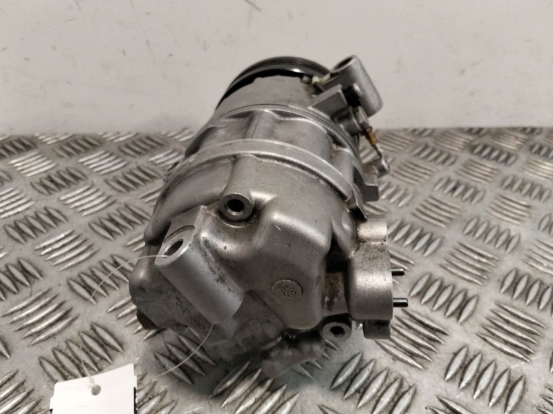 Recambio de compresor aire acondicionado para bmw serie 3 coupe (e46) referencia OEM IAM 64526905643  