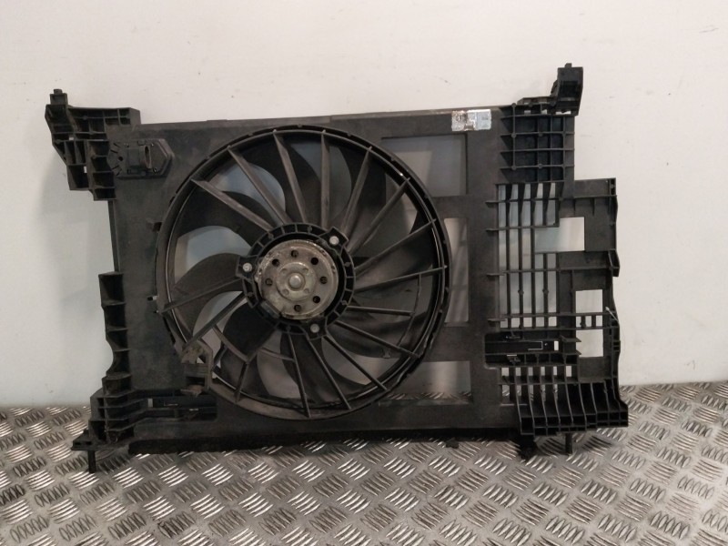 Recambio de electroventilador para renault grand scénic ii (jm0/1_) 2.0 dci (jm1k) referencia OEM IAM 221180  