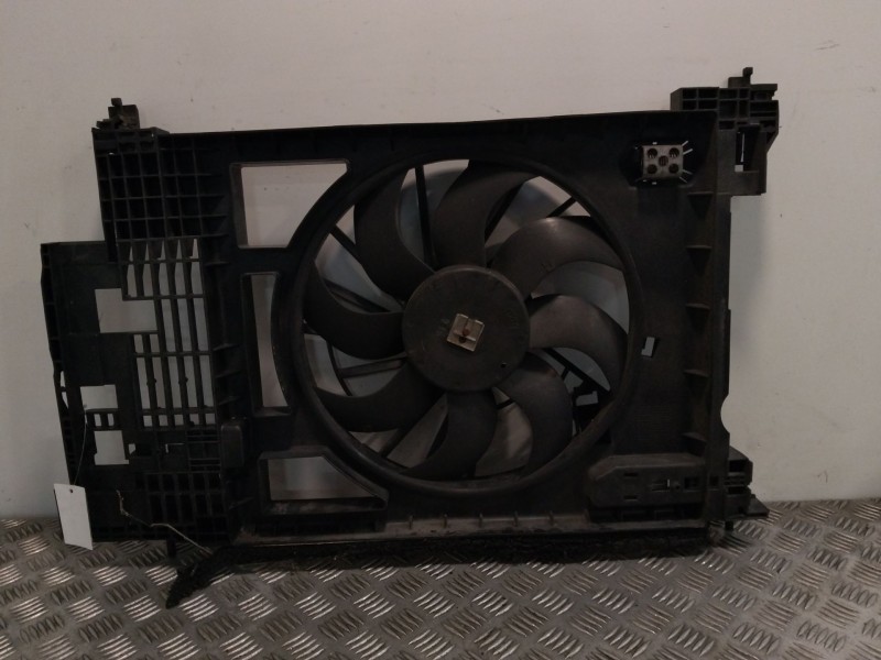Recambio de electroventilador para renault grand scénic ii (jm0/1_) 2.0 dci (jm1k) referencia OEM IAM 221180  