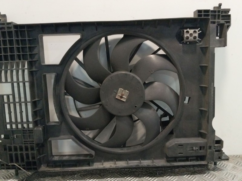 Recambio de electroventilador para renault grand scénic ii (jm0/1_) 2.0 dci (jm1k) referencia OEM IAM 221180  