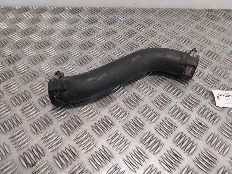 Recambio de tubo intercooler para kia carens iv 1.7 crdi referencia OEM IAM 282732A820  