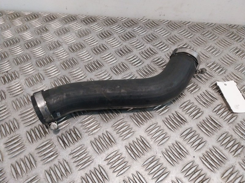 Recambio de tubo intercooler para kia carens iv 1.7 crdi referencia OEM IAM 282732A820  