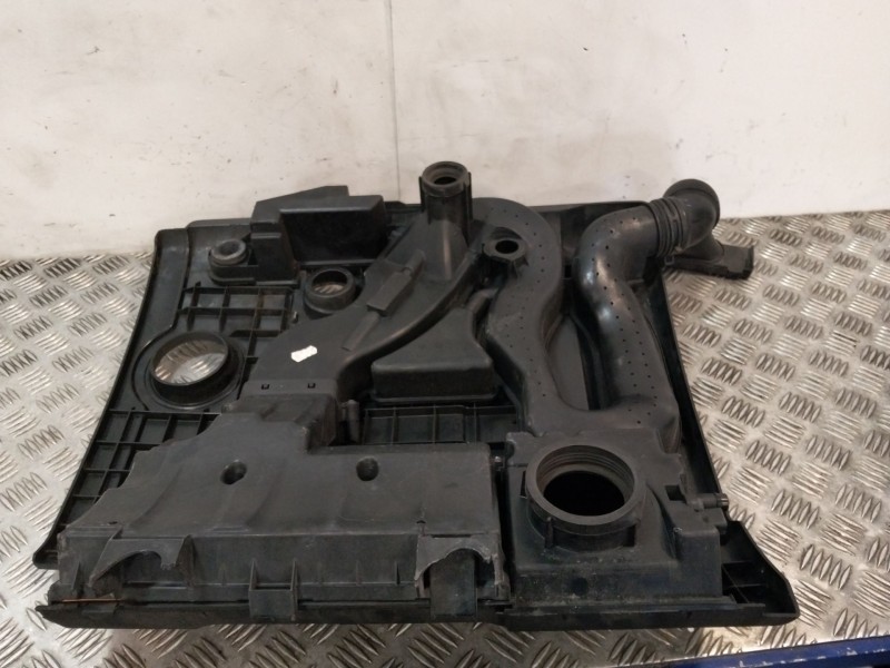 Recambio de tapa motor para volkswagen golf v (1k1) 1.6 fsi referencia OEM IAM 03C129607N  