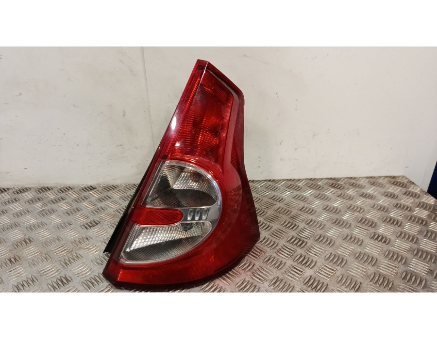 Recambio de faro derecho para dacia sandero (bs_) 1.4 (bs0c, bs0a, bs0g, bs1f, bs0e) referencia OEM IAM 62421002  
