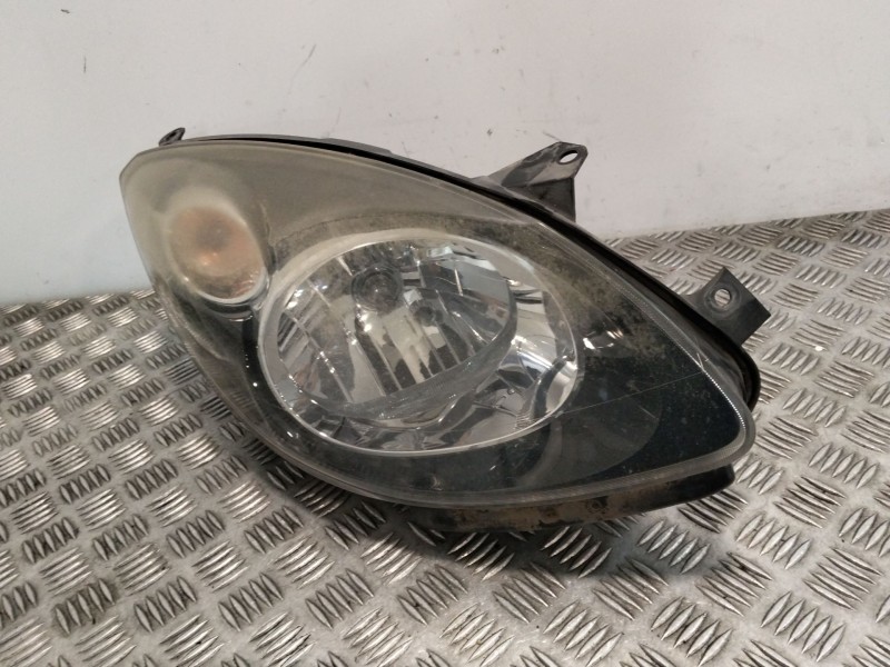 Recambio de faro derecho para renault twingo ii (cn0_) 1.2 16v (cn0k, cn0v) referencia OEM IAM 27152800RE  