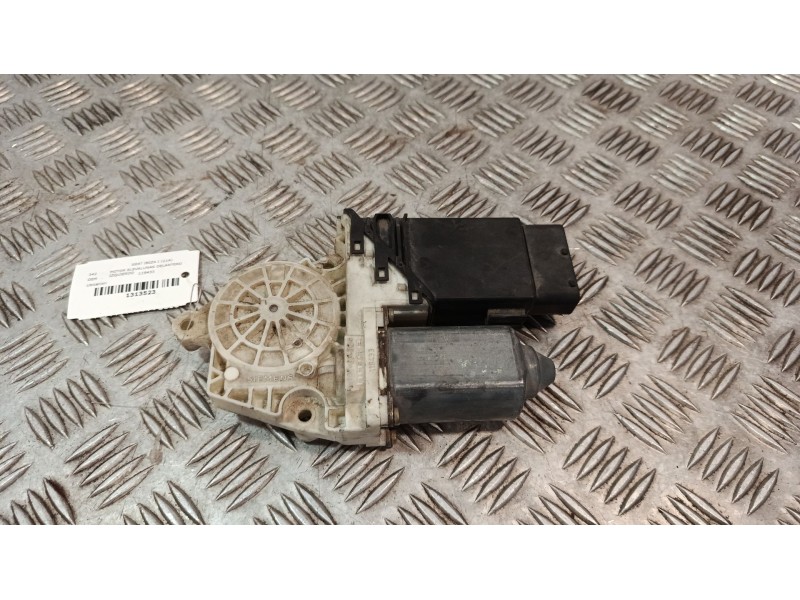 Recambio de motor elevalunas delantero izquierdo para seat ibiza i (21a) 1.2 referencia OEM IAM 119433  