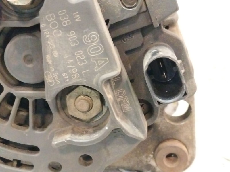 Recambio de alternador para volkswagen golf iv (1j1) 1.9 tdi referencia OEM IAM 038903023L  