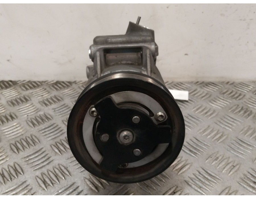 Recambio de compresor aire acondicionado para seat ibiza iv (6j5, 6p1) 1.6 tdi referencia OEM IAM 5N0820803E  