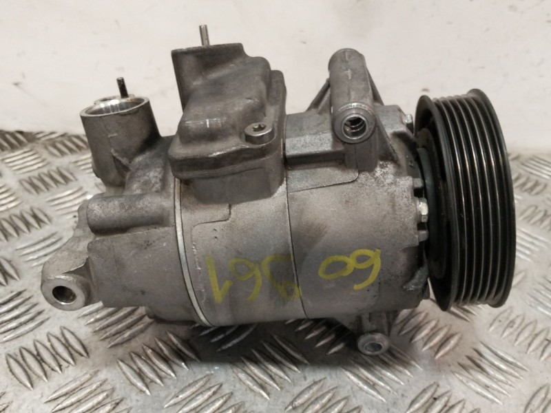 Recambio de compresor aire acondicionado para seat ibiza iv (6j5, 6p1) 1.6 tdi referencia OEM IAM 5N0820803E  