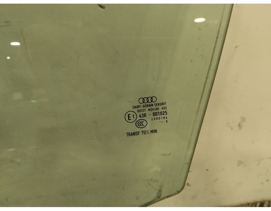 Recambio de luna delantera izquierda para audi a3 sportback (8va, 8vf) 2.0 tdi referencia OEM IAM 8V4845201A  