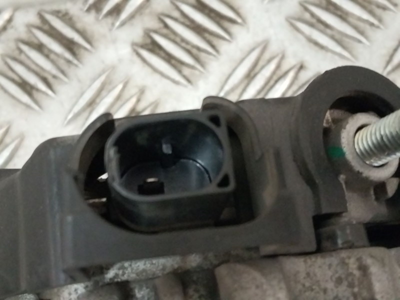Recambio de alternador para kia stonic (yb) 1.0 t-gdi referencia OEM IAM 3730004950  