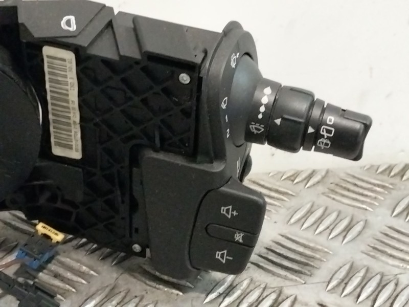 Recambio de mando multifuncion para renault scénic ii (jm0/1_) 1.6 16v (jm1r) referencia OEM IAM 8200127728  