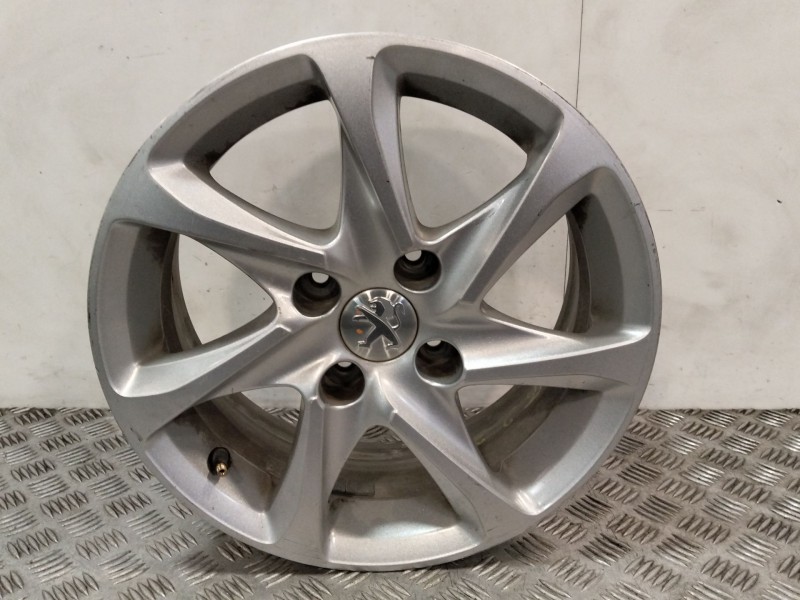 Recambio de llanta para peugeot 208 i (ca_, cc_) 1.2 vti 82 referencia OEM IAM 9673773577  