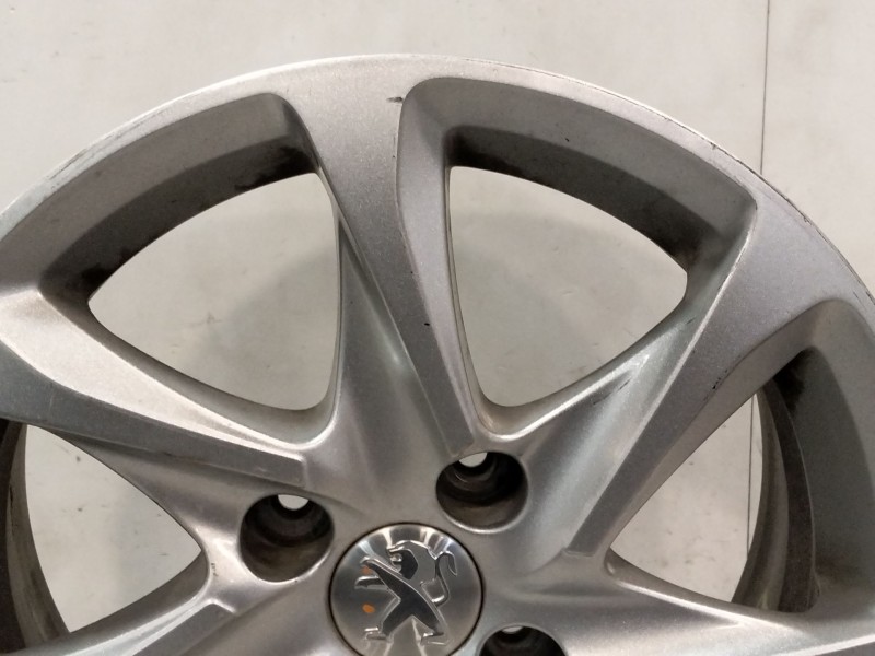 Recambio de llanta para peugeot 208 i (ca_, cc_) 1.2 vti 82 referencia OEM IAM 9673773577  