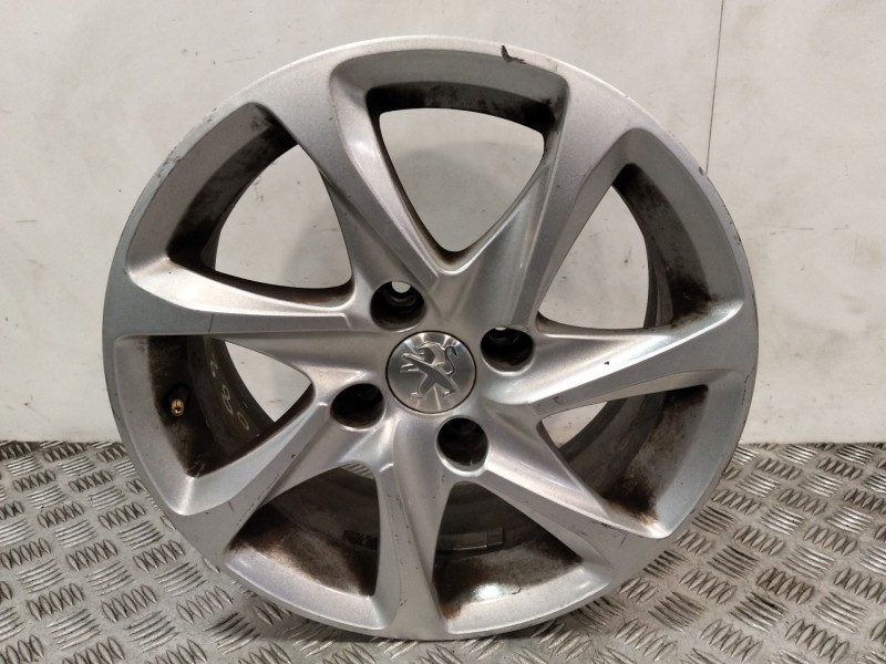 Recambio de llanta para peugeot 208 i (ca_, cc_) 1.2 vti 82 referencia OEM IAM 9673773577  