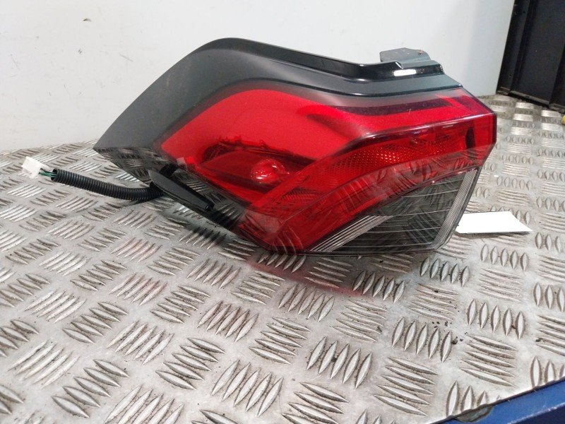 Recambio de piloto trasero izquierdo para toyota rav 4 v (_a5_, _h5_) 2.0 (mxaa52) referencia OEM IAM 8156142230  