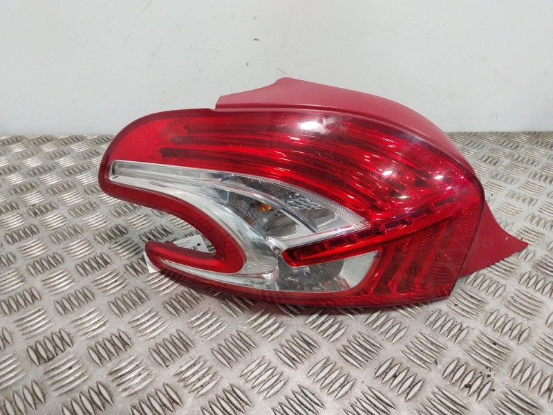 Recambio de piloto trasero izquierdo para peugeot 208 i (ca_, cc_) 1.2 vti 82 referencia OEM IAM 9672628280  