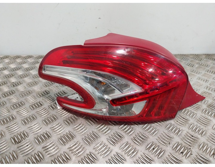 Recambio de piloto trasero izquierdo para peugeot 208 i (ca_, cc_) 1.2 vti 82 referencia OEM IAM 9672628280  