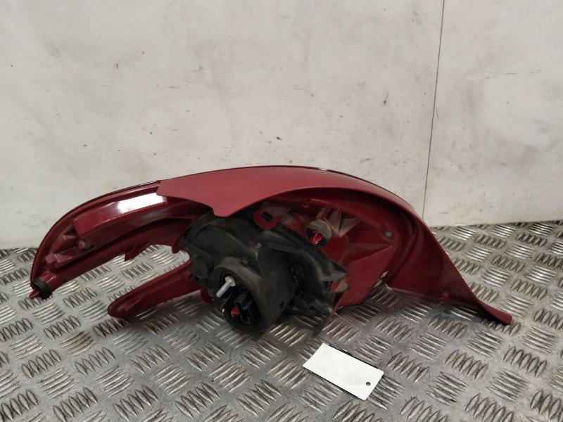 Recambio de piloto trasero derecho para peugeot 208 i (ca_, cc_) 1.2 vti 82 referencia OEM IAM 967262838003  