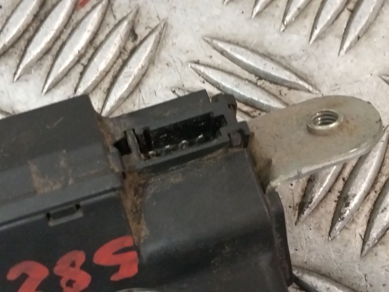 Recambio de cerradura maletero / porton para fiat 500 (312) 500 referencia OEM IAM 55701971  