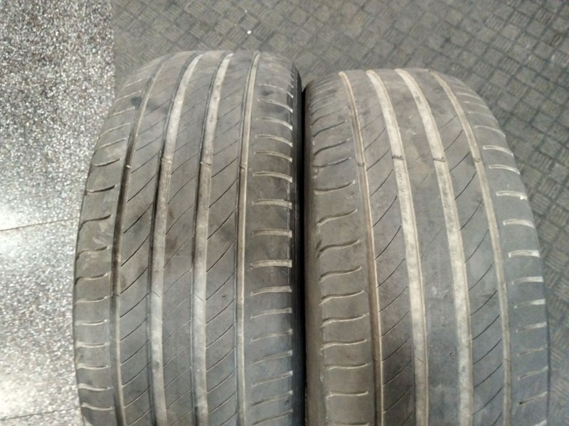 Recambio de neumatico pareja para neumatico neumatico ocasion referencia OEM IAM 205/55/16 91V MICHELIN 