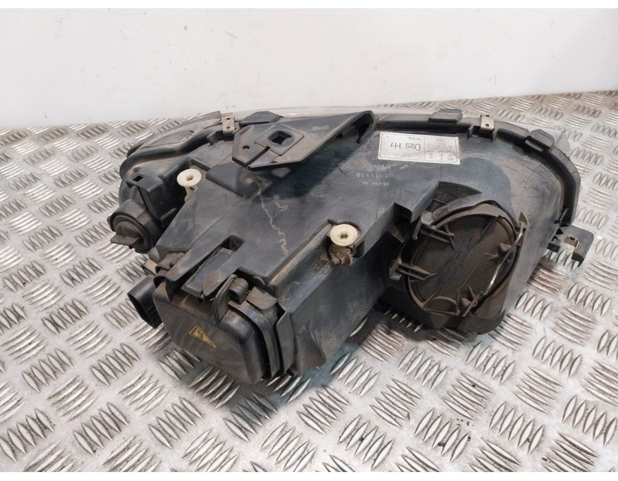 Recambio de faro izquierdo para audi a3 sportback (8pa) 2.0 tdi 16v quattro referencia OEM IAM 8P0941003D  