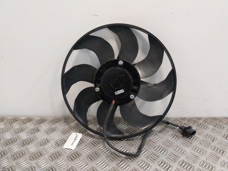 Recambio de electroventilador para volkswagen polo iv (9n_, 9a_) 1.4 16v referencia OEM IAM 1557188B  