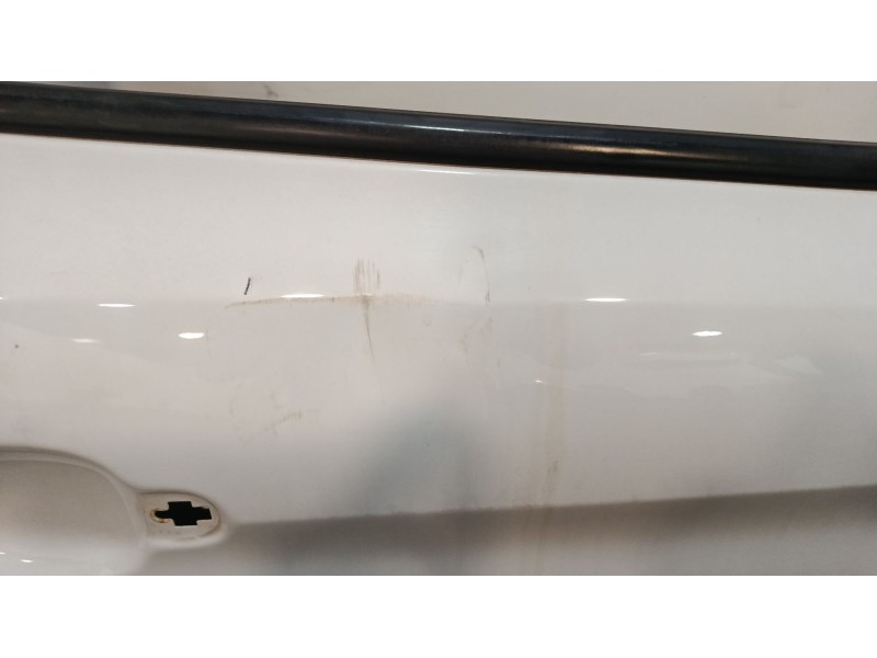 Recambio de puerta delantera derecha para ford ka+ referencia OEM IAM 2026478  
