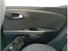 Recambio de guarnecido puerta trasera derecha para seat leon (1p1) 1.6 tdi referencia OEM IAM 1P0867212A  