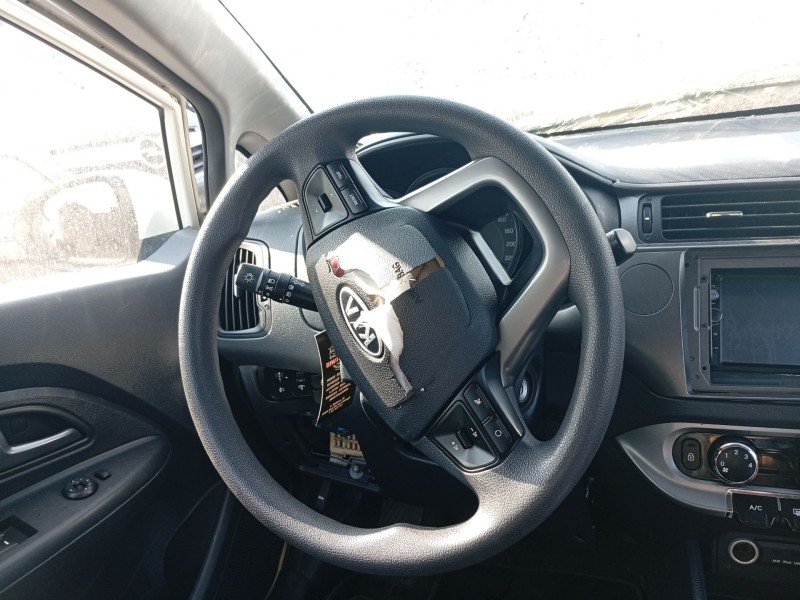 Recambio de volante para kia rio iii (ub) 1.25 cvvt referencia OEM IAM 56100W572HU  