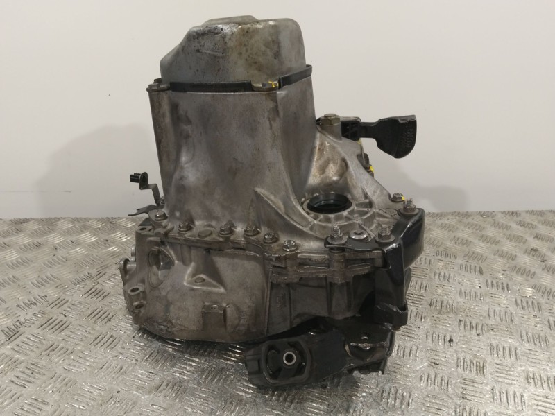Recambio de caja cambios para peugeot 208 i (ca_, cc_) 1.4 hdi referencia OEM IAM 20CQ66  