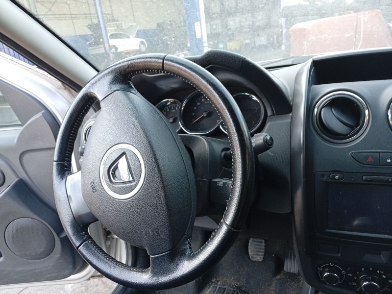 Recambio de volante para dacia duster (hs_) 1.2 tce 125 referencia OEM IAM 484005444R  