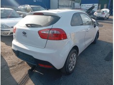 Recambio de amortiguador trasero derecho para kia rio iii (ub) 1.25 cvvt referencia OEM IAM 553001W001  