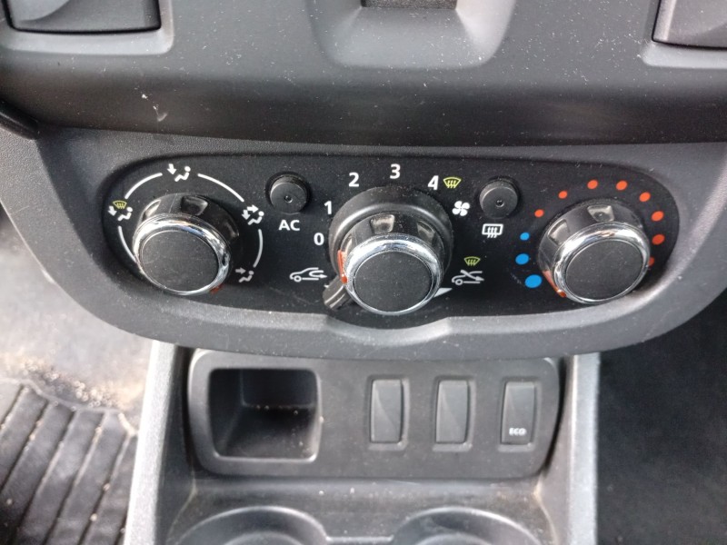 Recambio de mando climatizador para dacia duster (hs_) 1.2 tce 125 referencia OEM IAM 10040685  