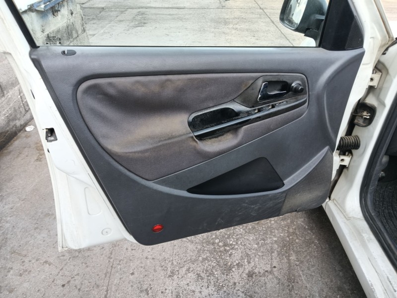 seat ibiza ii (6k1) del año 2001