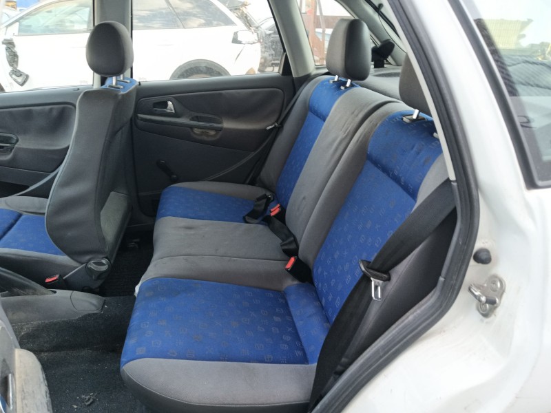 seat ibiza ii (6k1) del año 2001