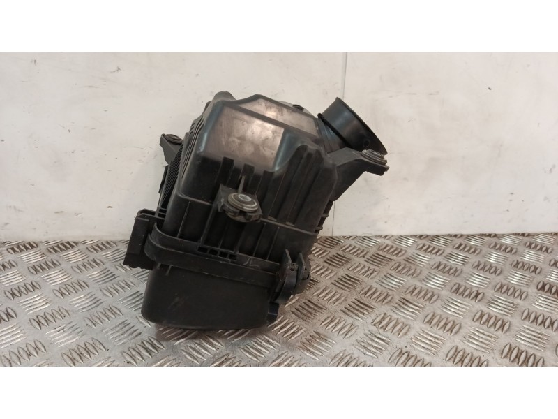 Recambio de carcasa filtro aire para kia ceed referencia OEM IAM 28110M6100  