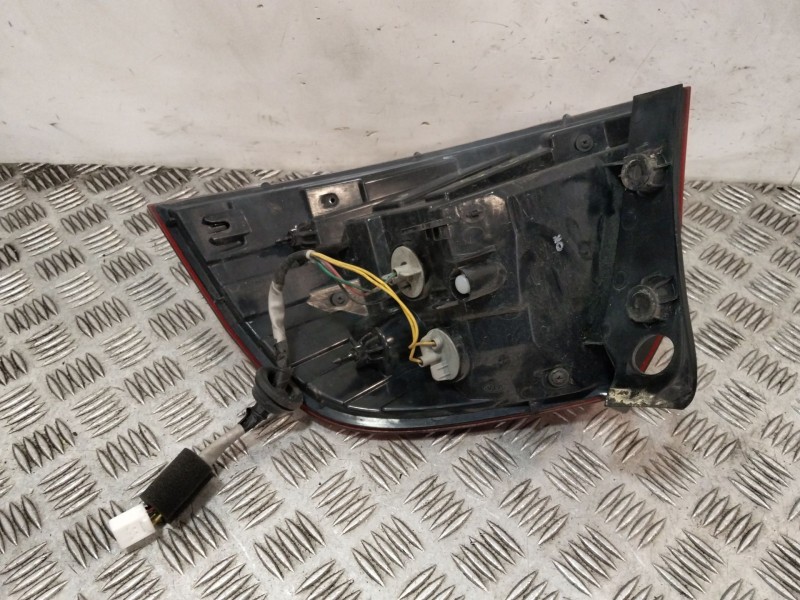 Recambio de piloto trasero izquierdo para kia rio iii (ub) 1.25 cvvt referencia OEM IAM 924101W210 924011W210 