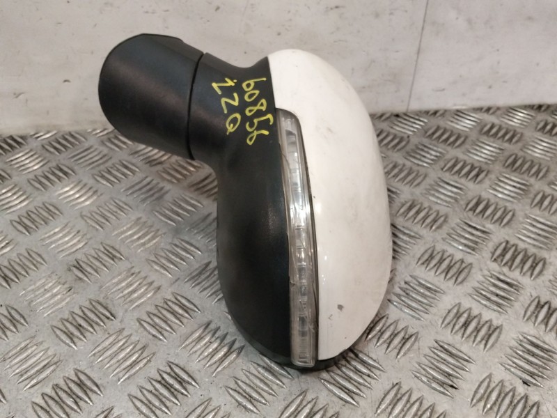 Recambio de retrovisor izquierdo para kia rio iii (ub) 1.25 cvvt referencia OEM IAM 876101W050  