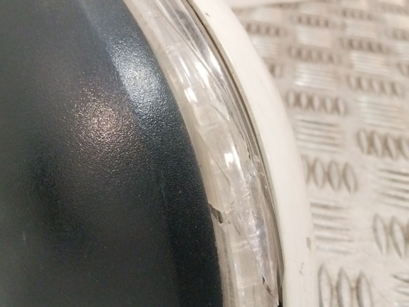 Recambio de retrovisor izquierdo para kia rio iii (ub) 1.25 cvvt referencia OEM IAM 876101W050  
