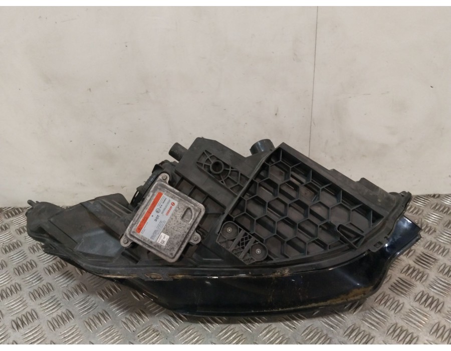 Recambio de faro izquierdo para land rover discovery sport (l550) 2.0 d 4x4 referencia OEM IAM LR137231  