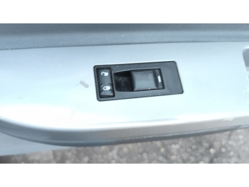Recambio de mando elevalunas delantero derecho para chrysler sebring (js) 2.0 crd referencia OEM IAM 04602786AA  